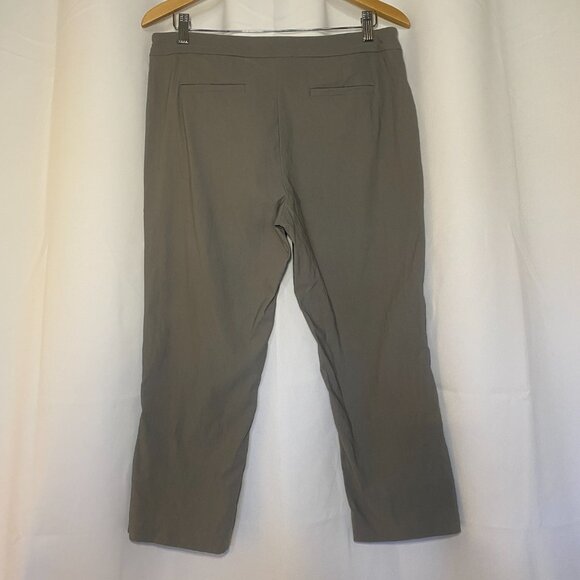 Tribal Fia Snap Button Capri Pant Womens 12P Light Grey Pull On Office EUC - Picture 2 of 10